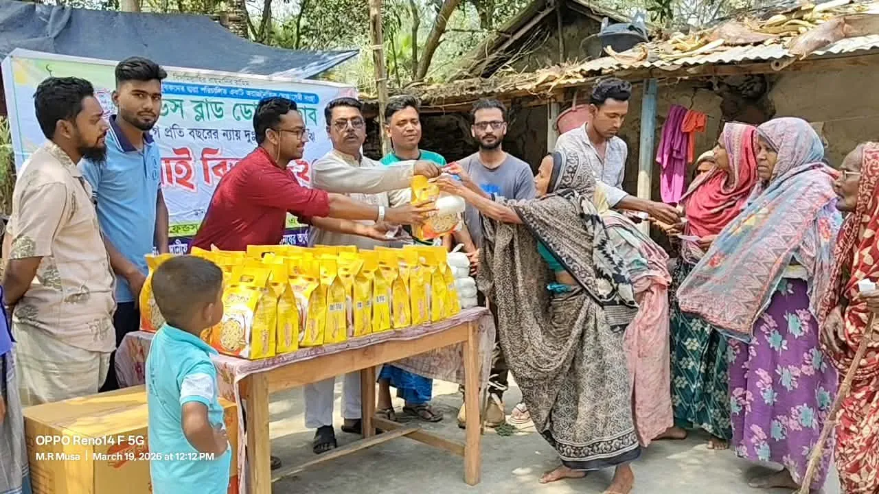 রমজানে মানবতার দৃষ্টান্ত: নন্দীগ্রামে শতাধিক পরিবারে সেমাই-চিনি বিতরণ
