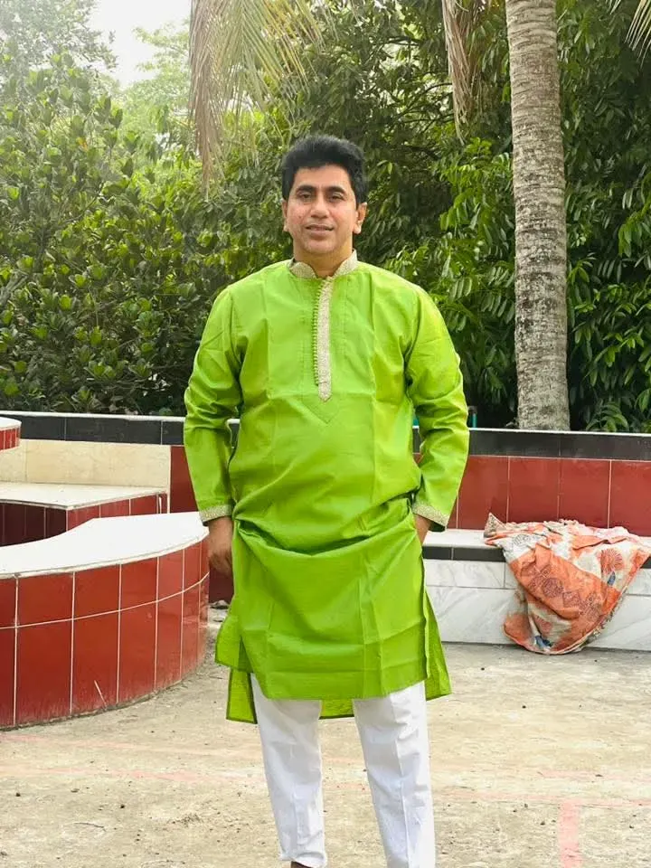 ব্রাহ্মণবাড়িয়া সদর উপজেলা যুবলীগের সভাপতি আলী আজ্জমকে (৪৮) গ্রেফতার করেছে পুলিশ