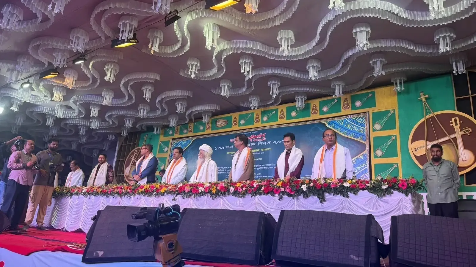 লালনের মানবতার বাণীতে মুখর ছেঁউড়িয়া, স্মরণোৎসবে হাজারো মানুষের সমাগ।